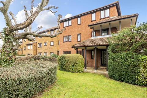 Flat 15, Imperial Court Imperial Road, Windsor, SL4 3RE