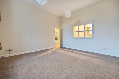 22 Bellingham Close, Thirsk, YO7 1FX