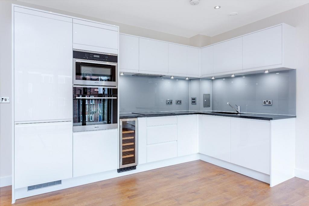 Flat 12 (plot 39) &#39;Thirty Two&#39; Lawn Road , NW3 2 XU