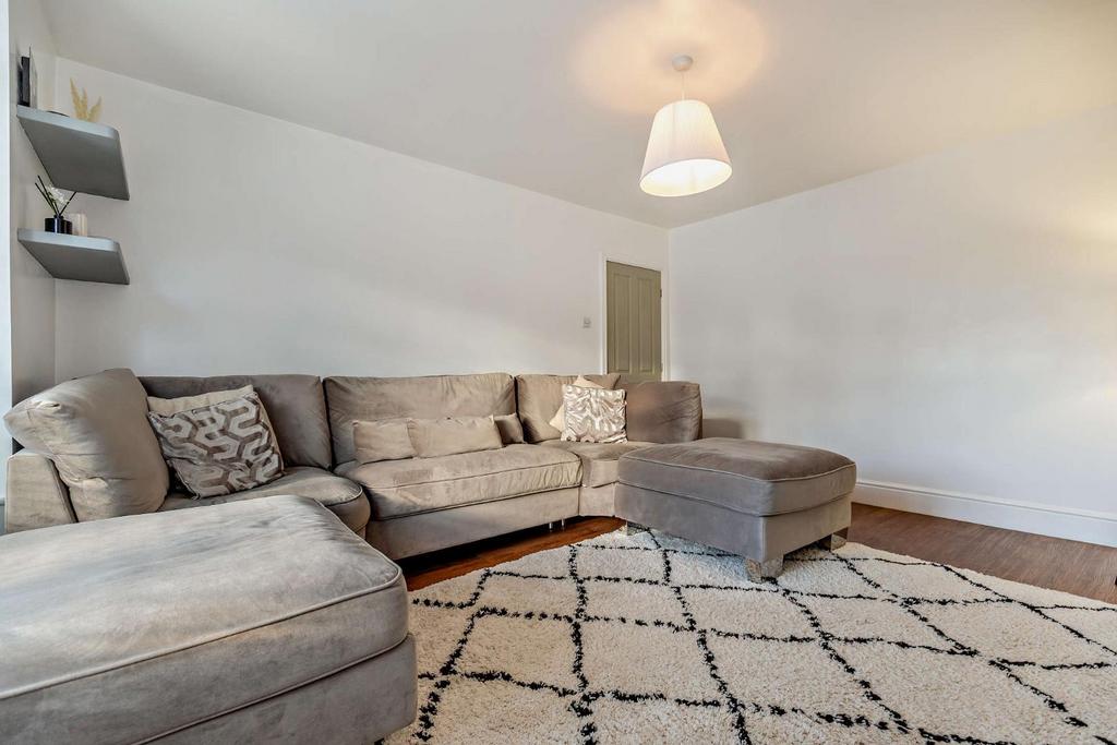 8540589-interior10-800.jpg