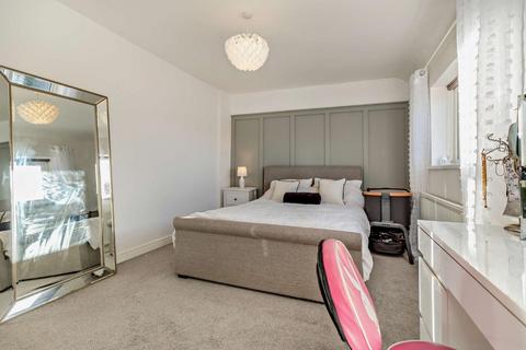 132 Chaloners Road, York, YO24 2TG
