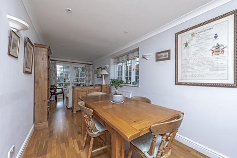 4 bedroom townhouse for sale - The Cressinghams,The Parade, Epsom