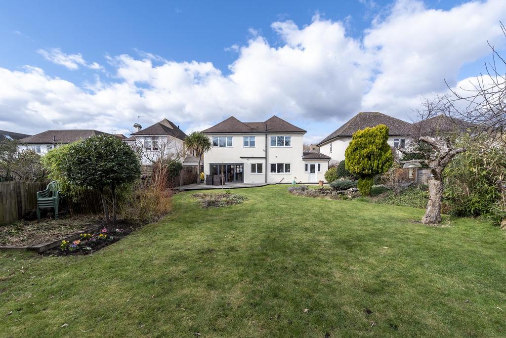 46 Castle Av 0139.jpg