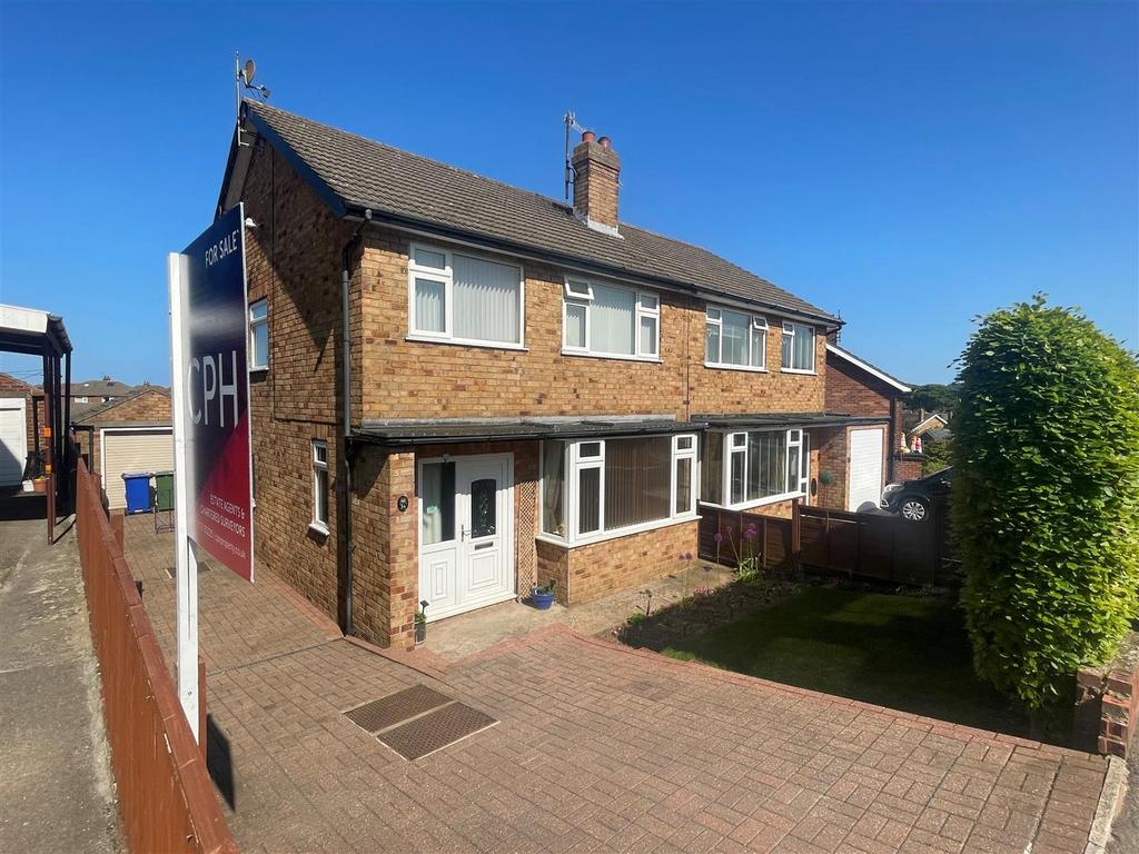 Southlands Grove, Scarborough 3 bed house for sale £220,000