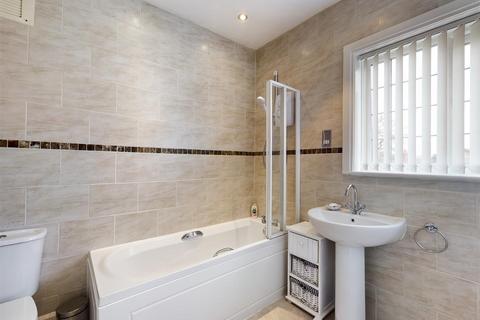5 Stepney Drive, Scarborough, YO12 5DP