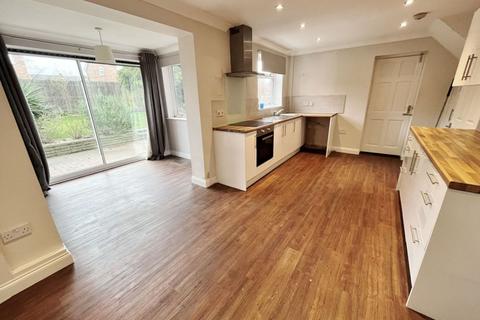6 Brackley Close, Northampton, NN2 8NN