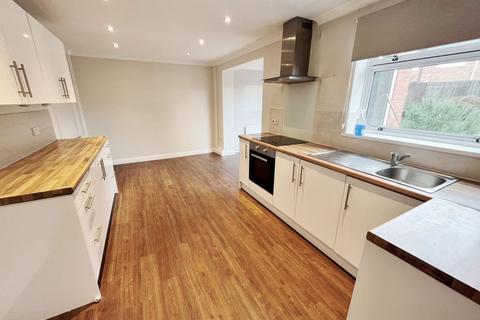 6 Brackley Close, Northampton, NN2 8NN