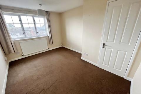6 Brackley Close, Northampton, NN2 8NN