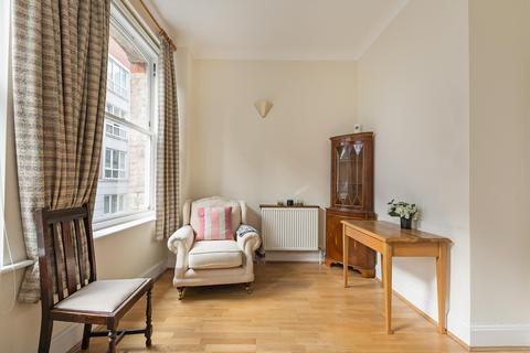 1 bedroom flat for sale - Little Britain, London, EC1A