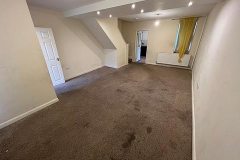 8 High Street, Tonypandy, CF40 2BJ