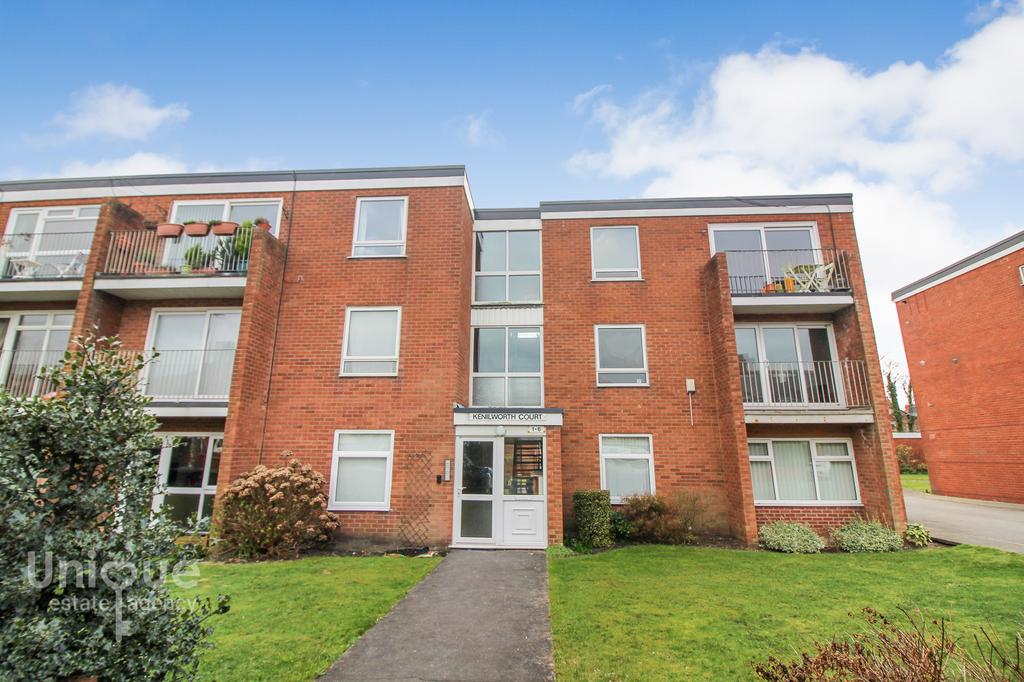 Kenilworth Court, St Davids Road... 2 bed apartment £115,000