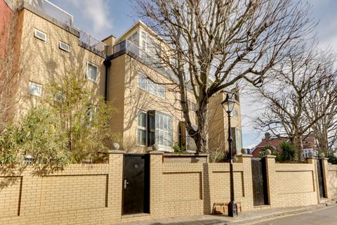 5 bedroom townhouse for sale, Nelson Road, Southsea