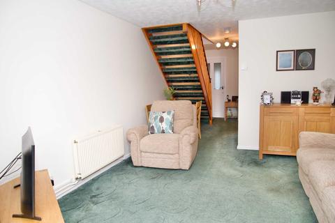8 Chamberlain Close, London, SE28 0EL