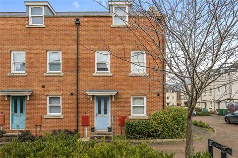 15 Dymock Walk, Cheltenham, GL52 5GE