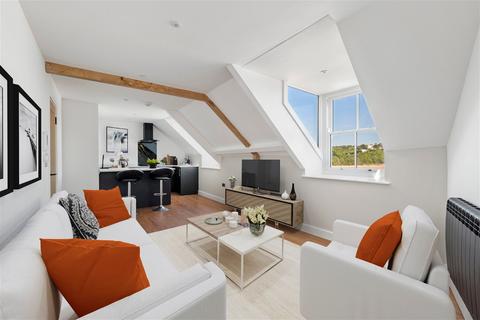 2 bedroom penthouse for sale - 6 Sparta House, Crackwell St, Tenby