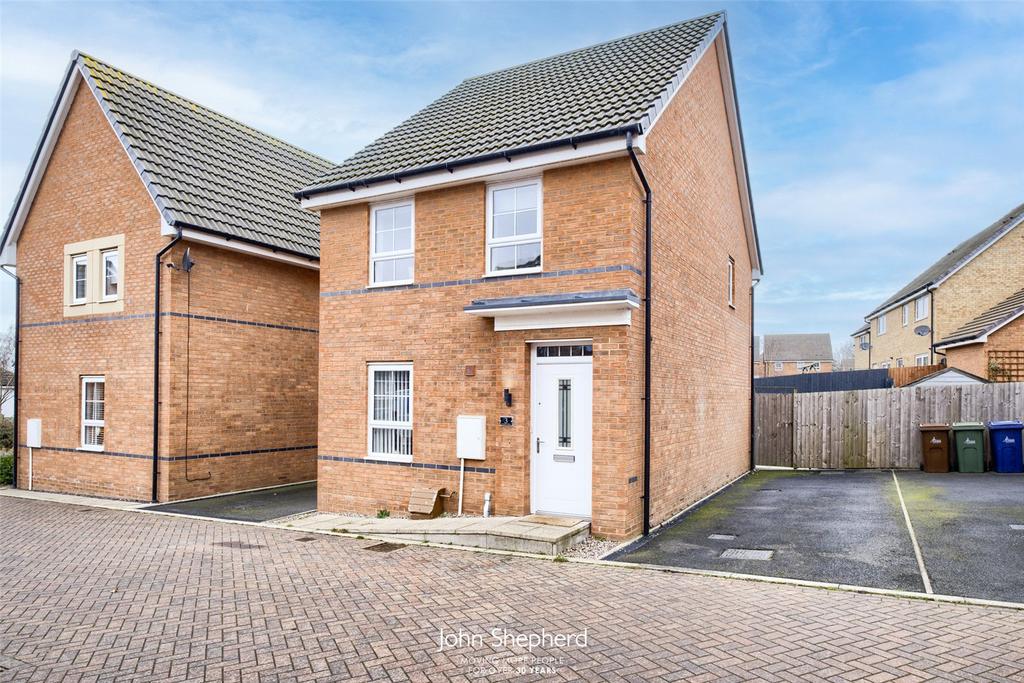 Freeman Drive, Hednesford, Cannock... 3 bed detached house £260,000