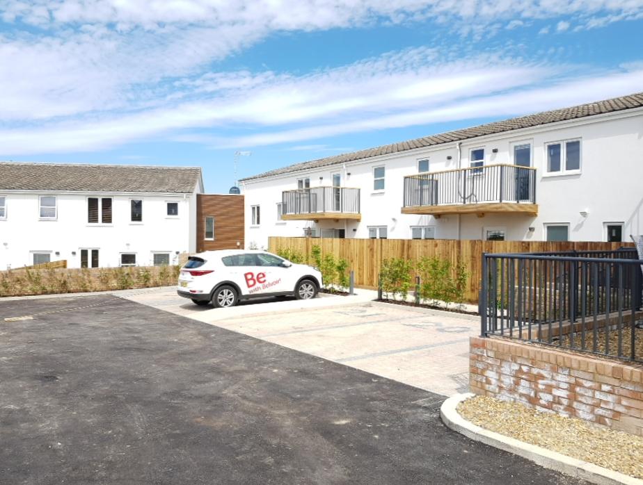 Maidenbower Avenue, Dunstable, LU6 2 bed flat to rent £1,150 pcm (£