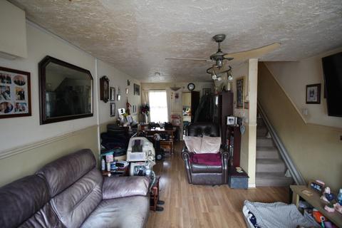 2 bedroom terraced house for sale - Coombe Valley Road, Dover, CT17