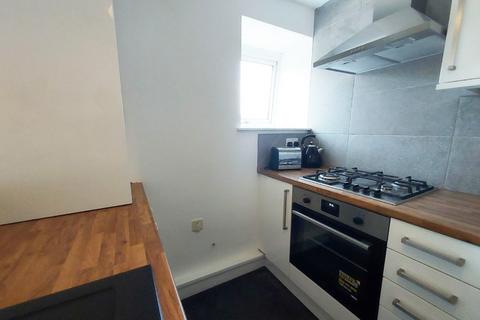 2 bedroom apartment to rent, Lucknow Road, Nottingham, Nottinghamshire, NG3 5EE