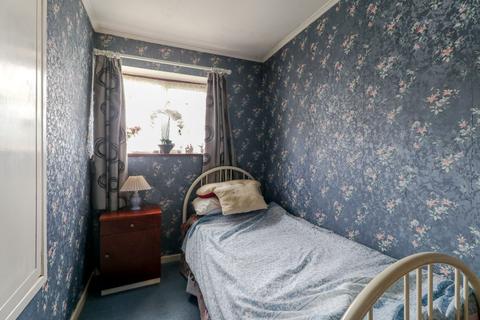 132 Whitefields Road, Cheshunt, Waltham Cross, EN8 0ES
