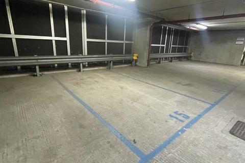 Parking to rent, Branch Road, London E14