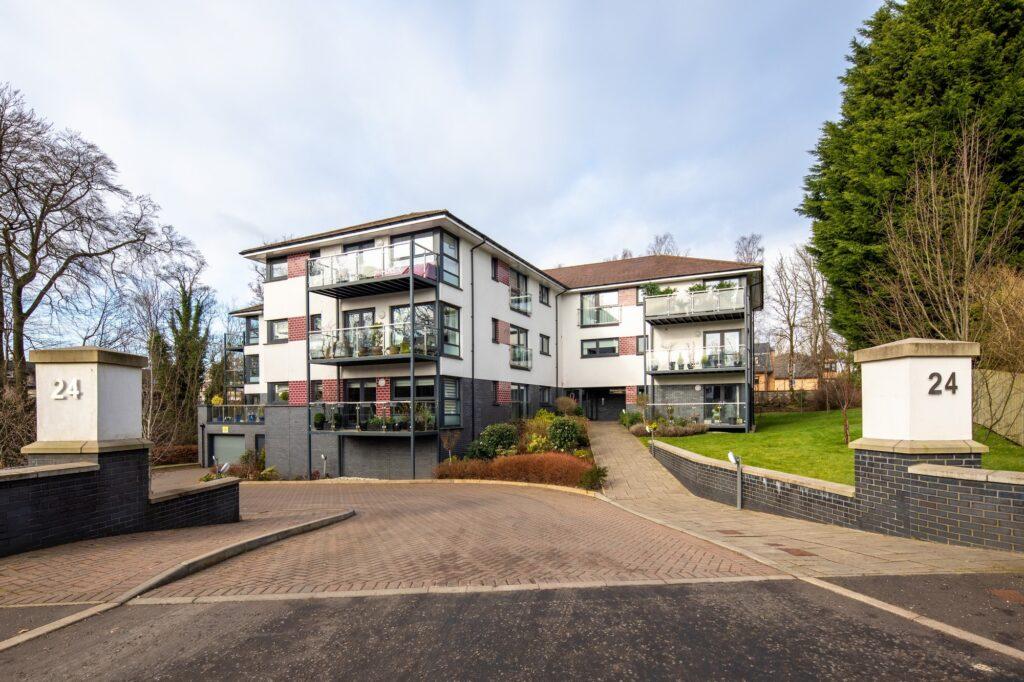 Kingsland Gardens, Broompark Drive, Newton Mearns 3 bed penthouse for