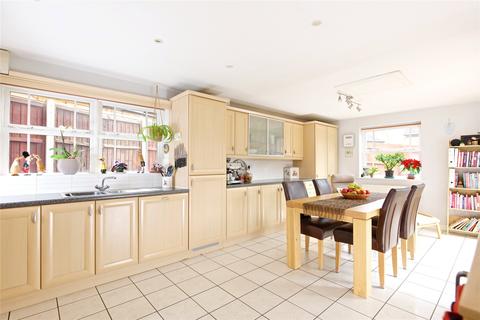 5 bedroom detached house for sale - Colindale Street, Monkston Park, Milton Keynes, Buckinghamshire, MK10
