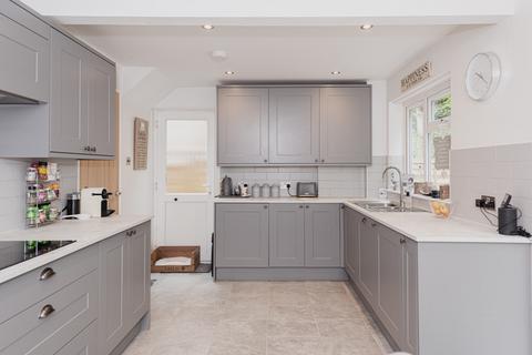 2 bedroom semi-detached house for sale - Headley