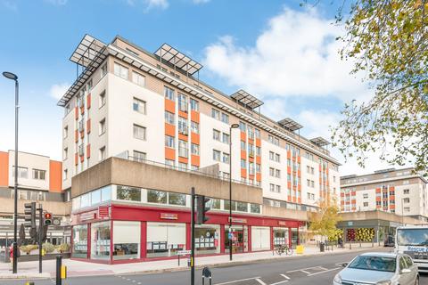 1 bedroom apartment to rent, Albemarle Road Beckenham BR3