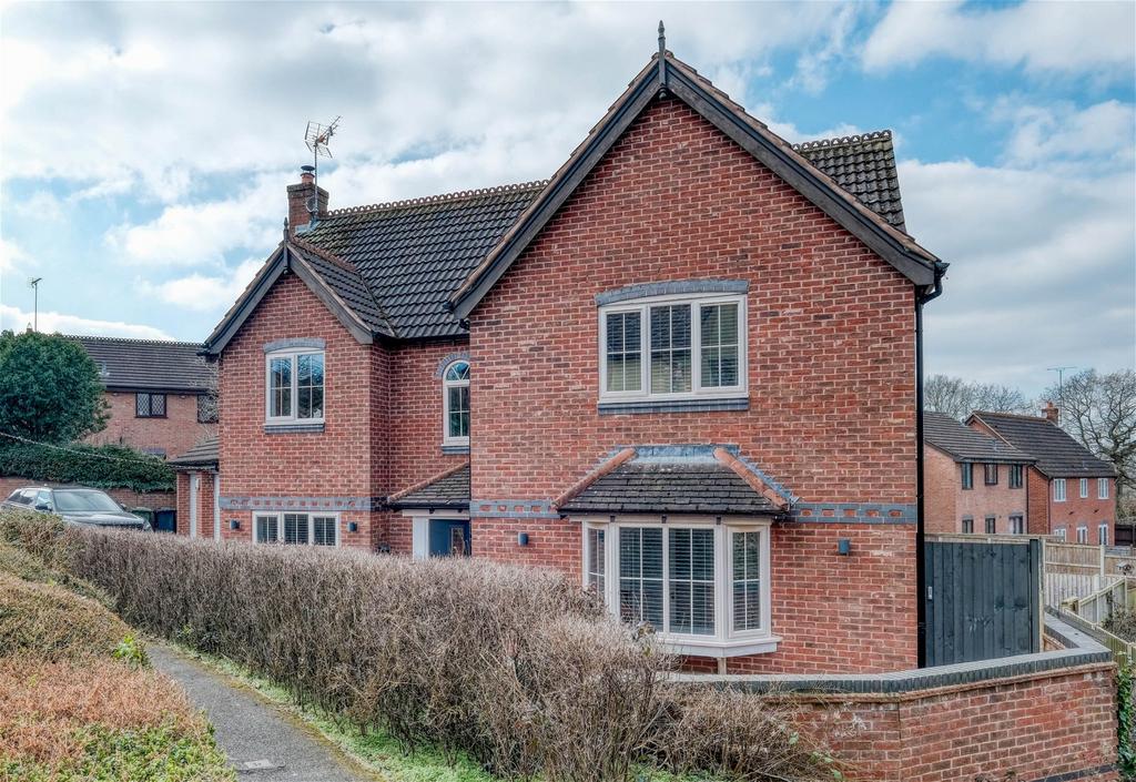Woodbury Close, Callow Hill, Redditch... 4 bed detached house £499,950