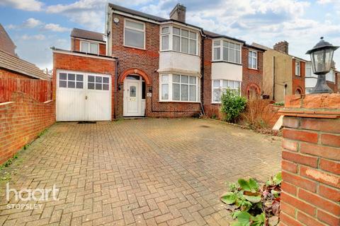 4 bedroom semi-detached house for sale - Ashcroft Road, Luton
