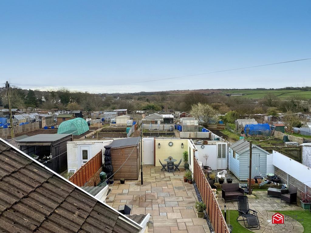 Park Street, Kenfig Hill, Bridgend... 3 bed terraced house £187,500