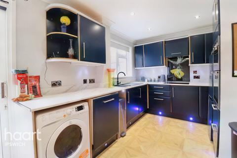 150 Chesterton Close, Ipswich, IP2 9UJ
