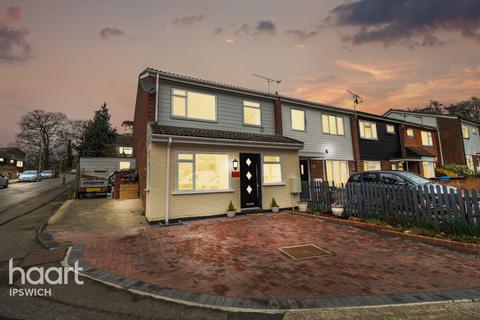 150 Chesterton Close, Ipswich, IP2 9UJ