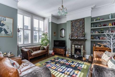 32 Hillside Road, Bushey, WD23 2HA