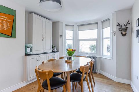 32 Hillside Road, Bushey, WD23 2HA