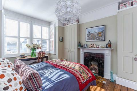 32 Hillside Road, Bushey, WD23 2HA