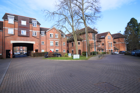 2 bedroom apartment to rent - Silas Court, Lockhart Road, Watford