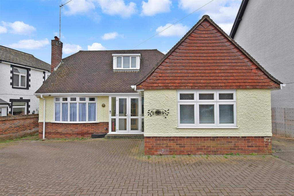 Bedhampton Hill, Havant, Hampshire 4 bed detached bungalow for sale £