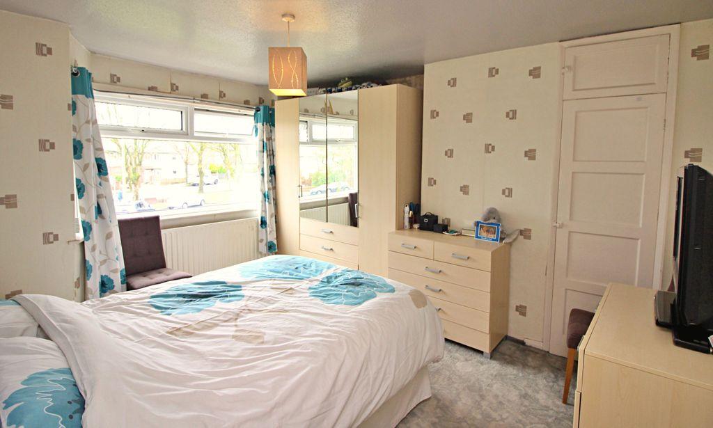 Bedroom 1 (Double)