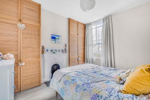 54 Smeaton Road, London, SW18 5JH