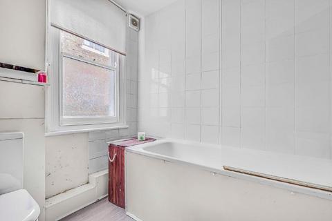 54 Smeaton Road, London, SW18 5JH