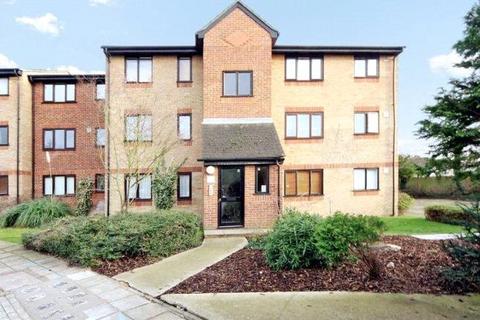 29 Chartwell Close, Greenford, UB6 8LP