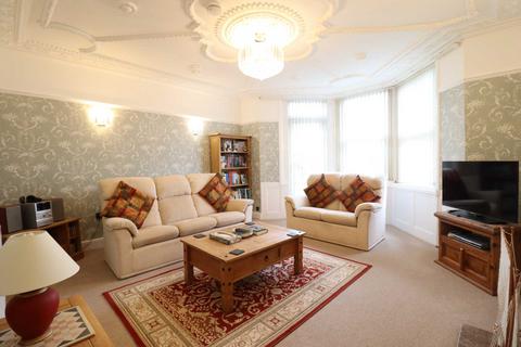 1 bedroom flat for sale, Queens Road, Hillside