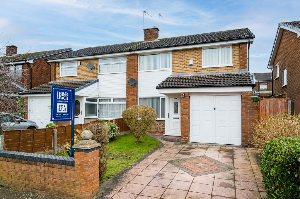 Enderby Avenue, Laffak, St Helens, WA11 3 bed semidetached house £