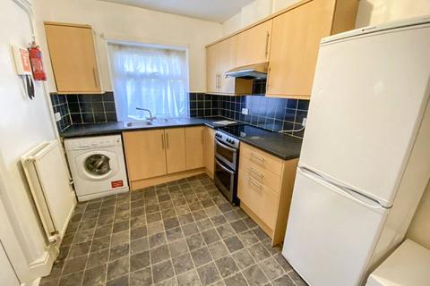 3 bedroom terraced house to rent, Stanley Avenue, Manchester, Greater Manchester, M14