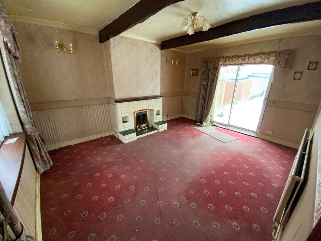 25 Hill Street, Bilston, WV14 8RX 2 bed semidetached house £29,000