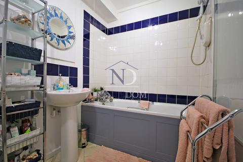 44 Benson Close, Hounslow, TW3 3QY