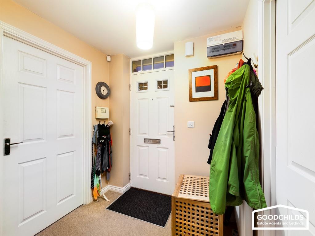 Bramcote Way, Rushall, WS4 3 bed terraced house £235,000