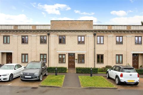 8 Glenthorpe Gardens, Stanmore, HA7 3GG